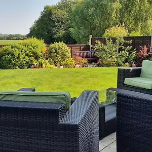 Cambridge Annex: Private Self-contained Near Attractions Sawston