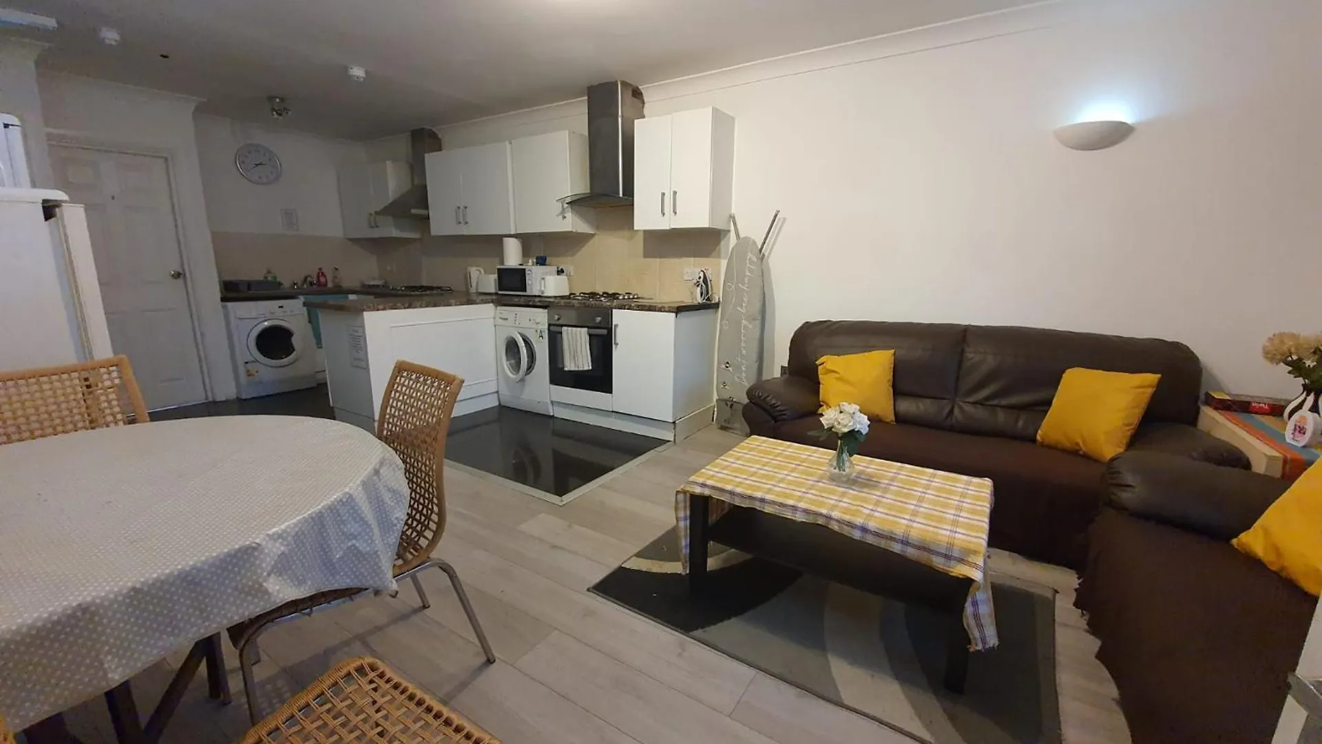 Guest house London Ilford Rooms Goodmayes United Kingdom